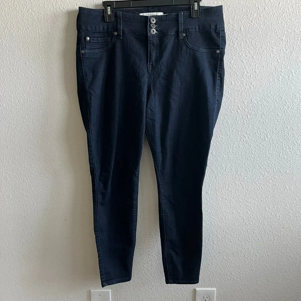 Torrid Dark Wash Stretch Jeggings Size 14 Style 10114977 - Picture 2 of 11